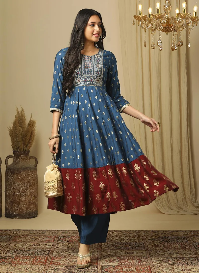 جلو باص جلوبس سنيكرز نسائي مطبوع بنقوش عرقية مع بنطلون